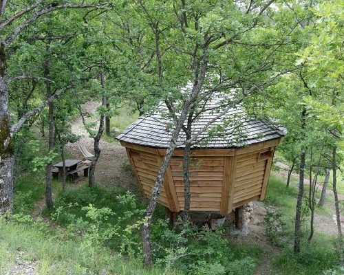 10_la-cabane-du-bosquet-des-chenes600_400-e1500114065806.jpg